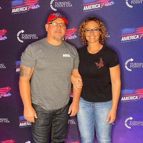 ✝️🇺🇸 Family man, small business owner, writer, dog petter