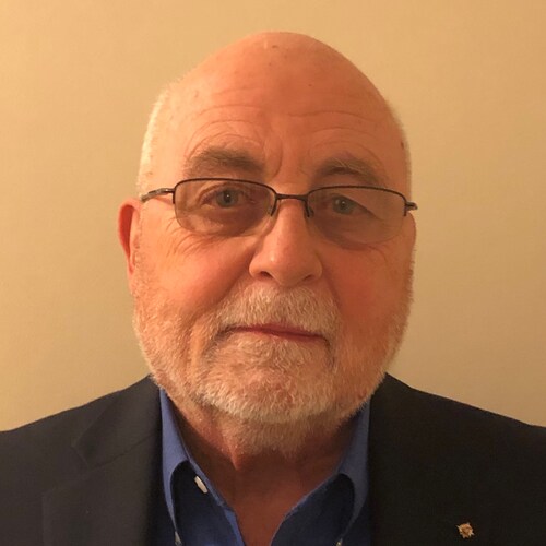 Husband married to my best friend, father of 3, grandfather of 8, great grandfather of 2. Catholic Christian, Marine, conservative American & a UK fan.
