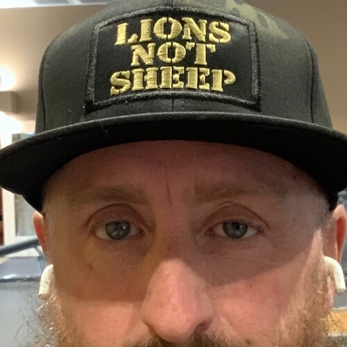 🇺🇸Truth seeker Conservative Patriot who want his voice heard. Trump won 2020🇺🇸 FJB Movement