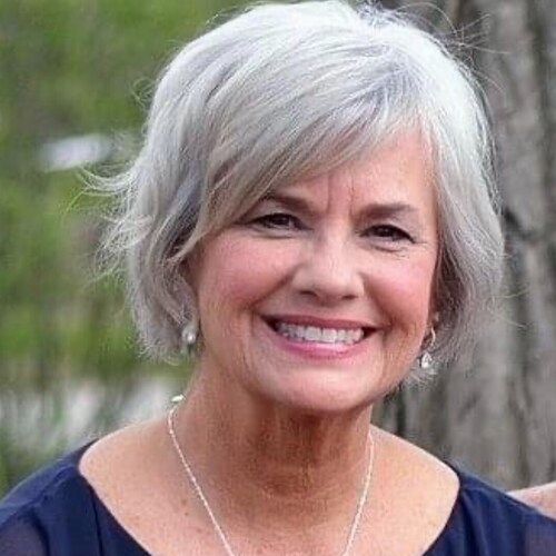 Retired Realtor.  Wife, mother, grandmother.  Love this God given country.  Fighting for our freedoms.  Thankful for God...