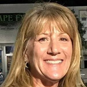 Mom,  Grandma, Air Force Brat! Patriot here for FREE speech. I love this country!  #FREEDOM