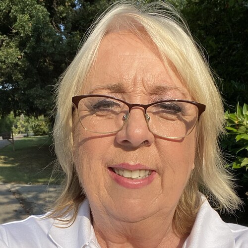 #AmericaFirst 🇺🇸USAF wife We must save America, Patriots! Take back America and fix our Elections! WIN 2022/2024!