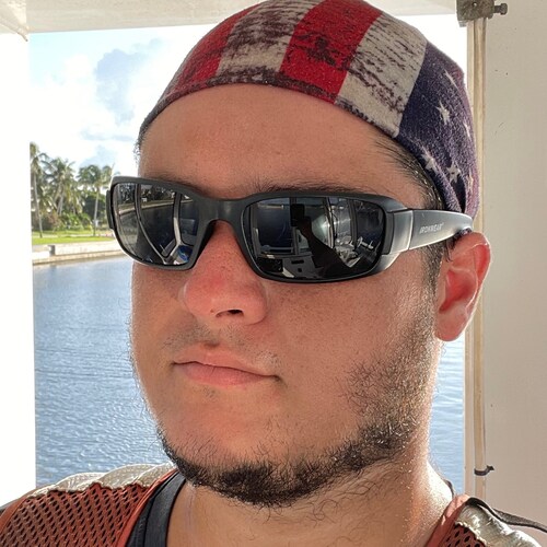 Marine Construction worker, opinionated political fuck.