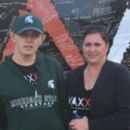 Mother to vax injured son. "Conspiracy theorist" "Anti-vaxxer" & hated Fauci before it was cool 😎