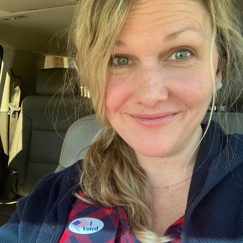 Follower of Jesus Christ. Wife. BoyMom. Homeschooler. ChickenEnthusiast. Bookworm. Patriot. TRUTHSeeker. TwitterBan1/8/21.