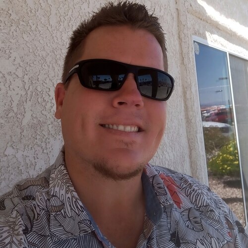 * Salesman *
*Uncle Supreme*
* Fun Haver * 
*Freedom 🇺🇸 Lover *