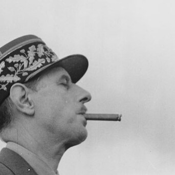 Le général Charles de Gaulle est mort. Pas le Gaullisme ! 🇲🇫