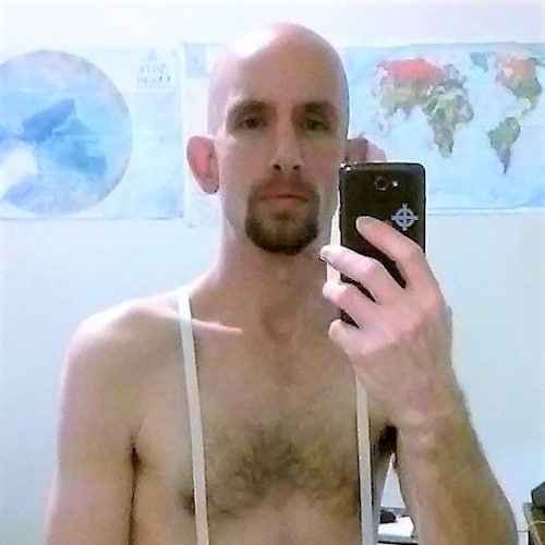 Ceann Craicinn Nadsaidheach. Albannach gràin-cinnidh Airianach. Fìor-ghlan, Geal agus Marbhtach. Trodaiche moncaidh le t...