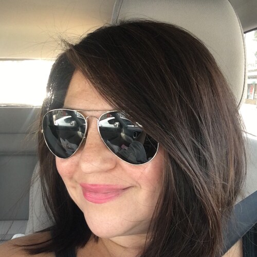 woman of faith✝️ that loves her momma❤️ , hubby ,family and America🇺🇸🇺🇸.