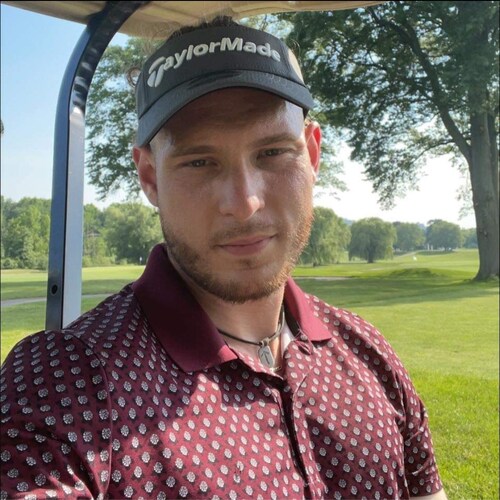 Engineer in Manhattan
Conservative, Patriot.
Husband to a beautiful Syrian woman.
2A / 1A Advocate
Potential, hopeful, c...