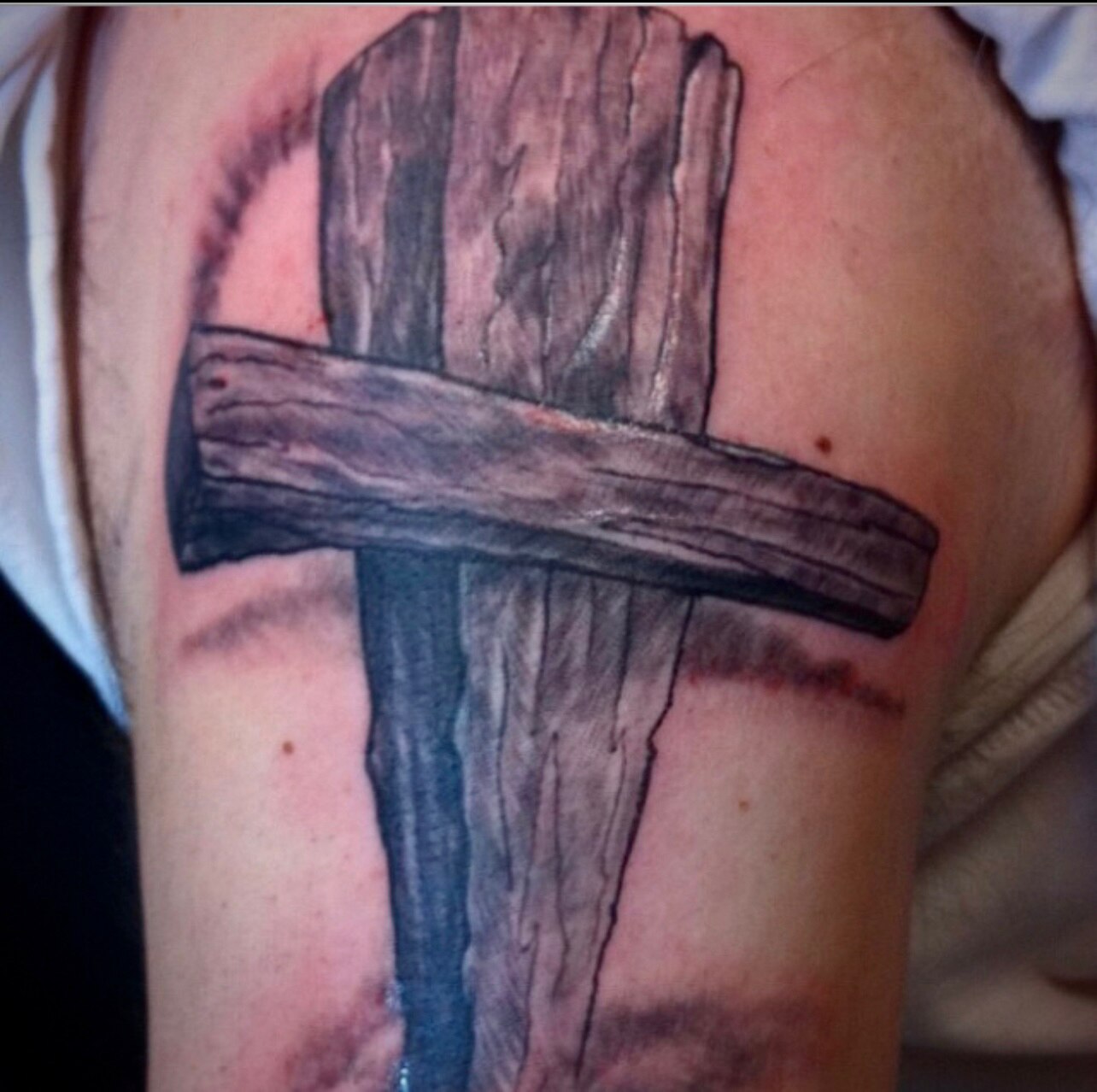 A little freehand cross. #blackstartattootx #tattoo #tattoos #universalcitytexas #uctx #sanantoniotx...
