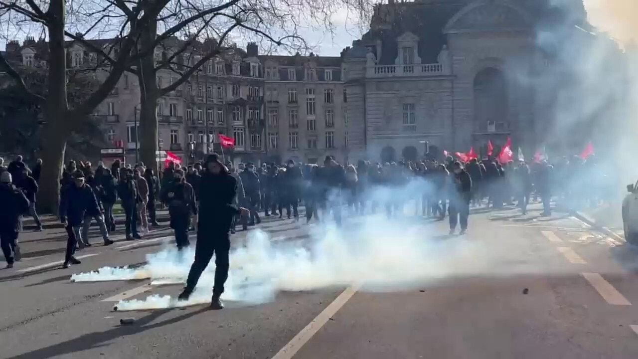 "Anti fascists" currently attacking French politician Éric Zemmour's meeting in Lille, France, as they don't like his political views.

Irony is lost on idiots.