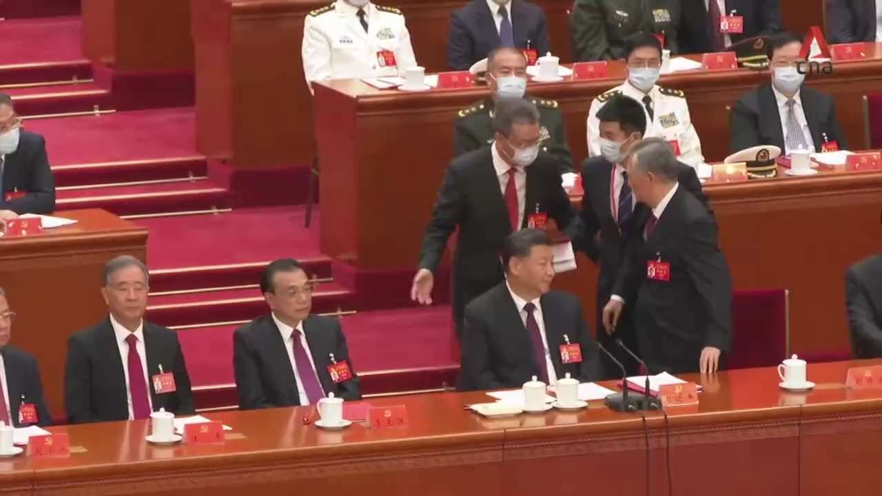2022.10.24 尊敬的战友们好…….这是最新的胡锦涛被绑架的视频…….一切都是刚刚开始