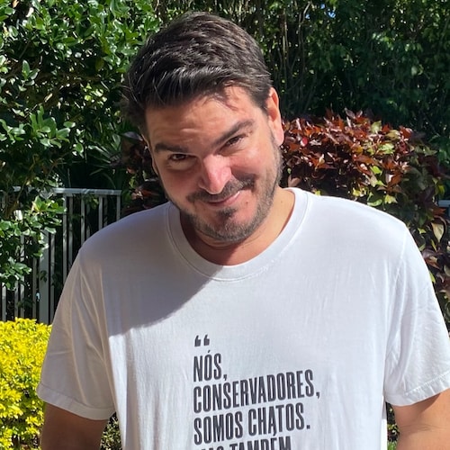 Economista e escritor