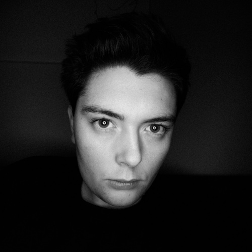 Two Ears, One Mouth.

Multimedia journalist. All opinions are my own.

Locals: http://kieranwhite.locals.com | Subst...