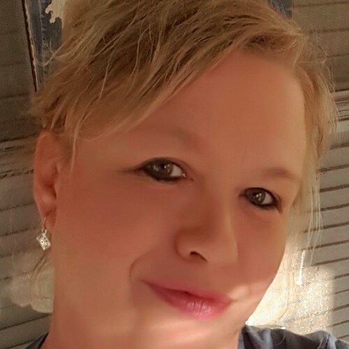 Just. A. Girl. L😍ve Trump. Love America! 🇺🇸