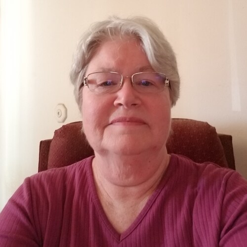 Christian, Mom/Grandma/GreatGma, Patriot/lover of America, Trump is my President! 🇺🇸