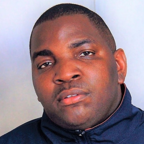 IM A ACTOR, A LAID BACK PATRIOT, AND A ALL AROUND GREAT PERSON