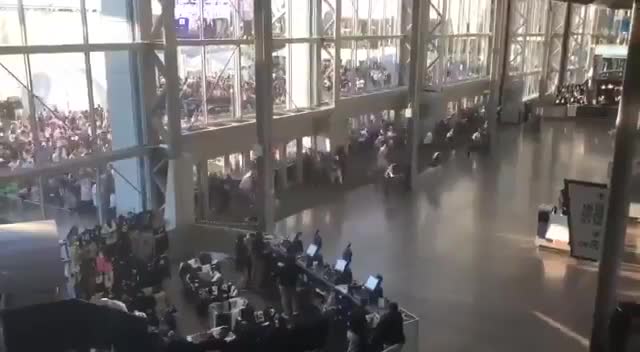 #Afghanistan. The crowd rushes into the building of the #Kabul airport.  People try to flee the coun...