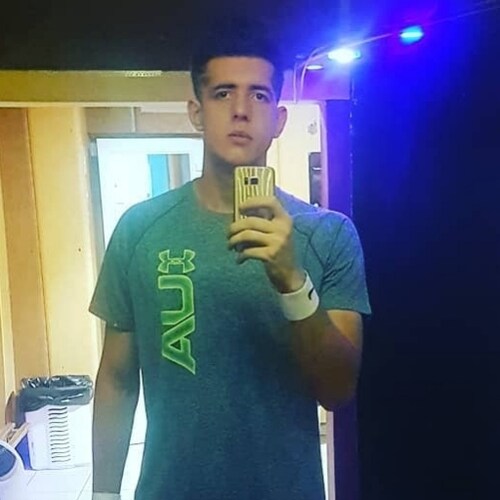 there's only one love and family👫👨‍👩‍👧‍👦 ,conservative values and morals,22yo,be healthy-be happy. "if being the best was a religion I would be its god" 🦁