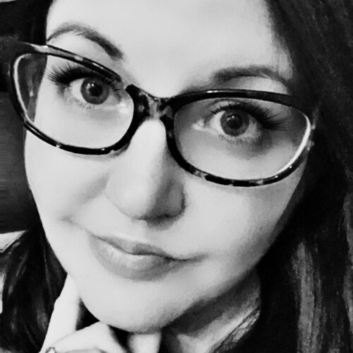 Mom of 6. Come for the laughs, stay for the liberty.