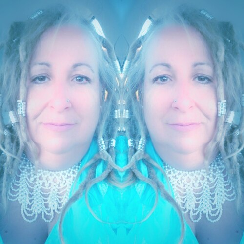 I am a mixed media artist