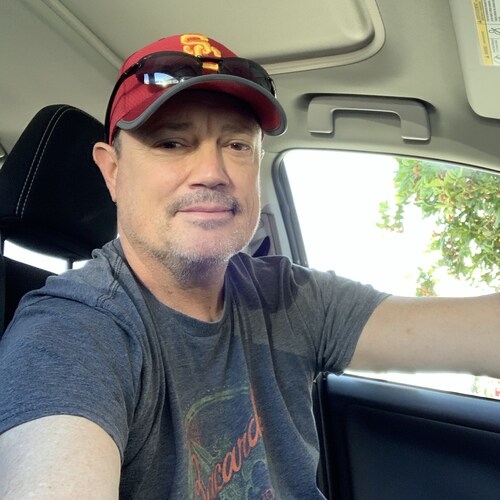 Proud Papa 🌞, Patriot 🇺🇸, LA Native 🌇, Psychologist ☯️, Coffee Hound ☕️, Fitness Enthusiast 💪🏼, Genealogist 📚, Guitar Hobbyist 🎸, Sports Fan 🏈⚾️🍺