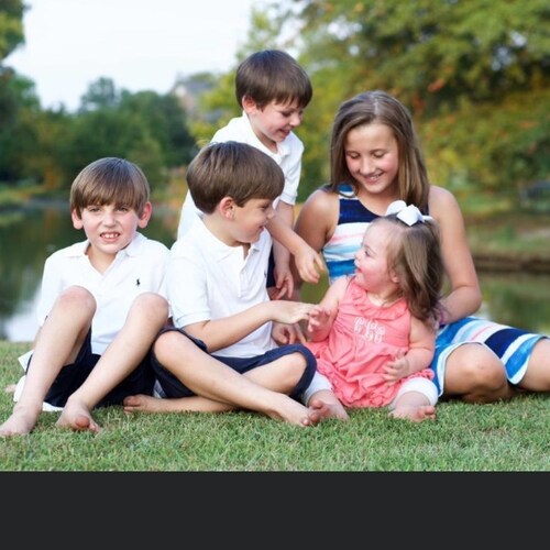 mom of four, homeschooler, grateful child of God, #MAGA, mega dittos