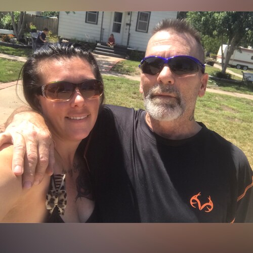 Married to my soulmate! I got two beautiful girls. Marine Corp Veteran. sick of watching our Country be destroyed by Dem...