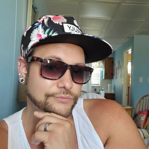 #Pro2A #Libertarian #BackTheBlue #RedPilled #Liberty #Freedom Will Follow and retweet patriots of freedom! 
**Live and W...