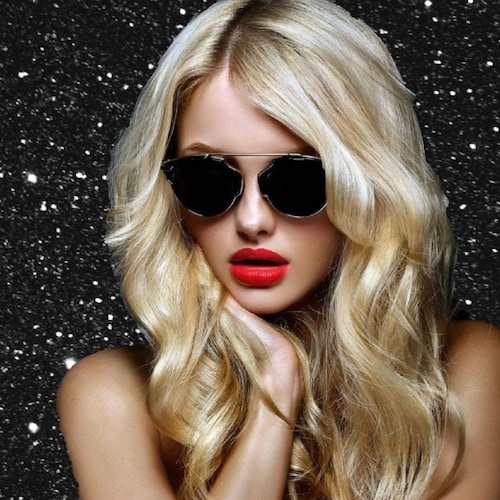 Married, American, and a proud Patriot.

🇺🇲 Twitter - @Luv4RWB 
🇺🇲 Truth Social & Parler - @TheShae