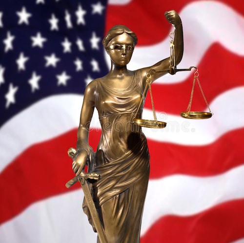 Say a prayer for @DrNaomiRWolf! 🙏❤️🙏