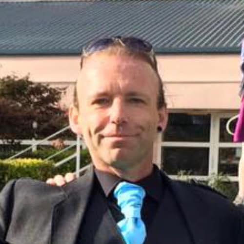 Free thinking, FREEDOM loving pure blood 🩸, #FJB. 🇺🇸  
Death to Twitter.
I’m from the acid house generation 😎🕺🔊
🇬...