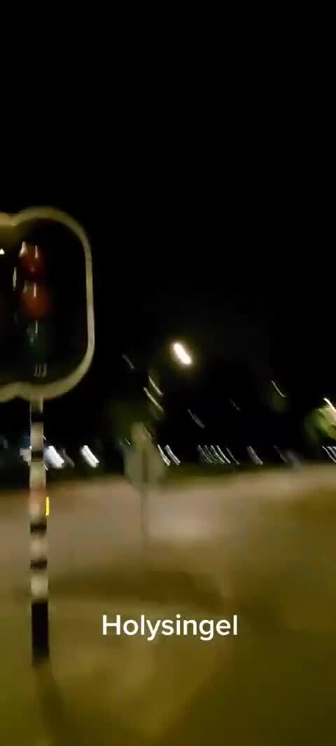 The public getting behind Dutch farmers in their fight every step of the way using more and more inv...