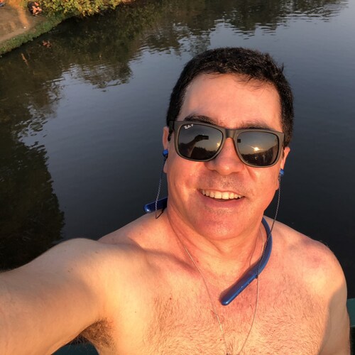 Cristão Conservardor, Capitalista sempre à procura de Liberdade de Expressão
Conservative Christian, Capitalist always l...