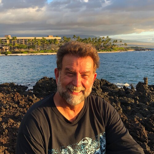 Freedom loving father, husband and friend. Pure🩸 USN (Ret) who believes there is no greater honor than to serve your co...