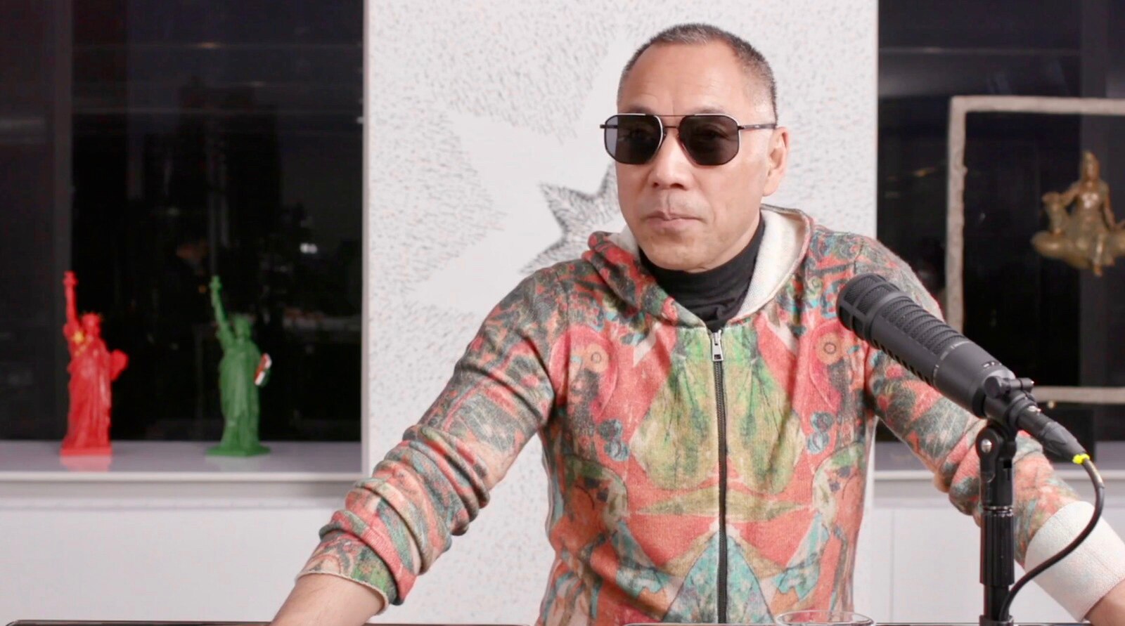 2022年5月19日 郭先生在直播中试穿G｜Fashion 新款佛教系列产品  （ Part III) @gfashion @DDNYC @cornfieldsis