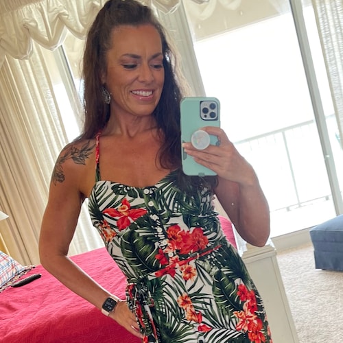 ❤️ Jesus ❤️  Engaged ❤️ Mom ❤️ Patriot ❤️      ❤️ Health ❤️ Wellness ❤️ Positivity ❤️