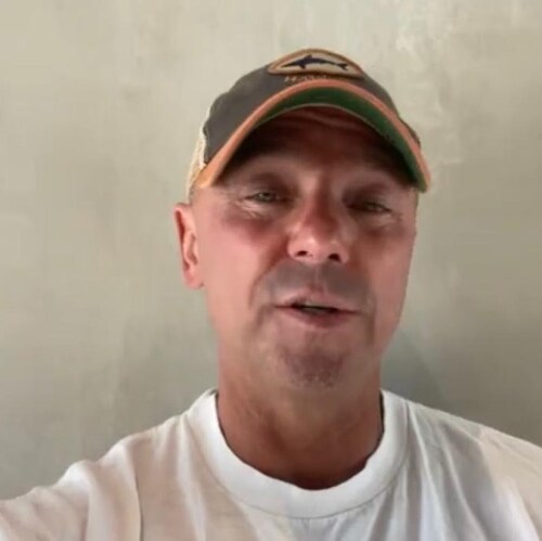 Kenny & crew here.Official Kenny profiles are @kennychesney,@noshoesnation,@bluechairbayrum & @noshoeradio.#hereandnowde...