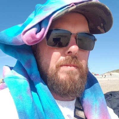 Patriotic Englishman 🏴󠁧󠁢󠁥󠁮󠁧󠁿 and Fren 🐸. Trump Won! 💯 That's all you need to know 🤫.