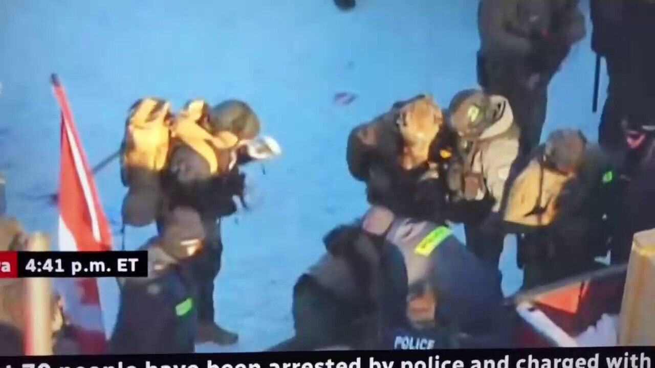 This police officer gives 3 violent knees, and 5 punches, at a protestor who's on the ground and no threat.