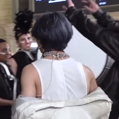  انا اسب بدون تشفير هنا وبتويتر ماستفدت من التطبيق