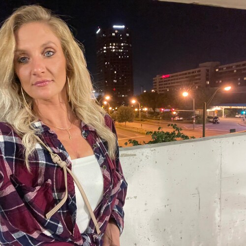 Visit Sydneyraeee's profile on GETTR. View their posts, photos, videos, and connect with them on the social platform.