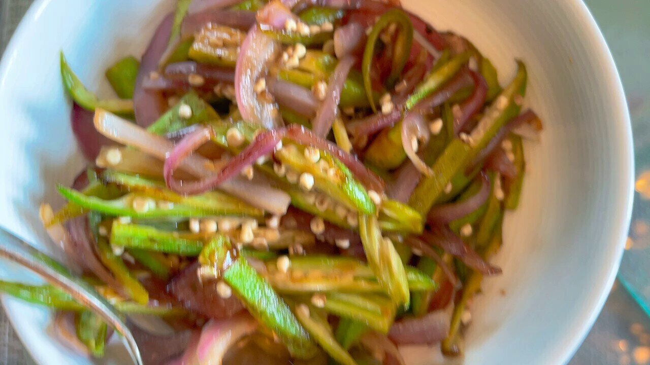 11月15号：尊敬的战友们好，我们开始吃馍馍．吃饭饭喽……