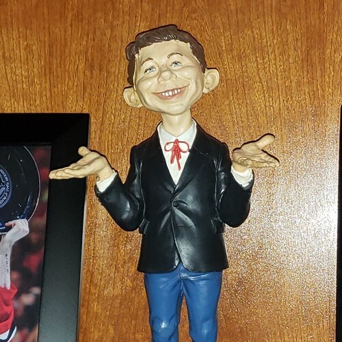 twitter survivor 
horse player
patriot
defender of the Constitution