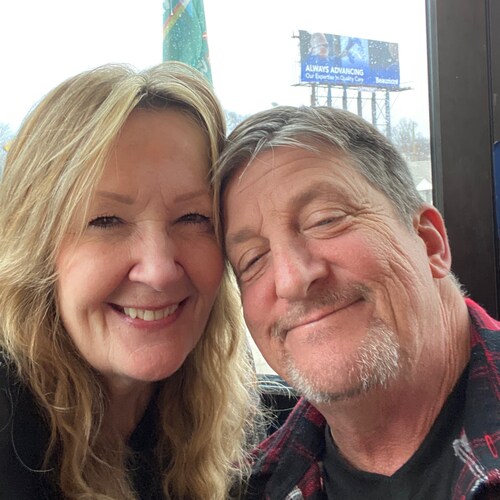 Love Jesus, husband, family and freedom in that order ✝️♥️🇺🇸