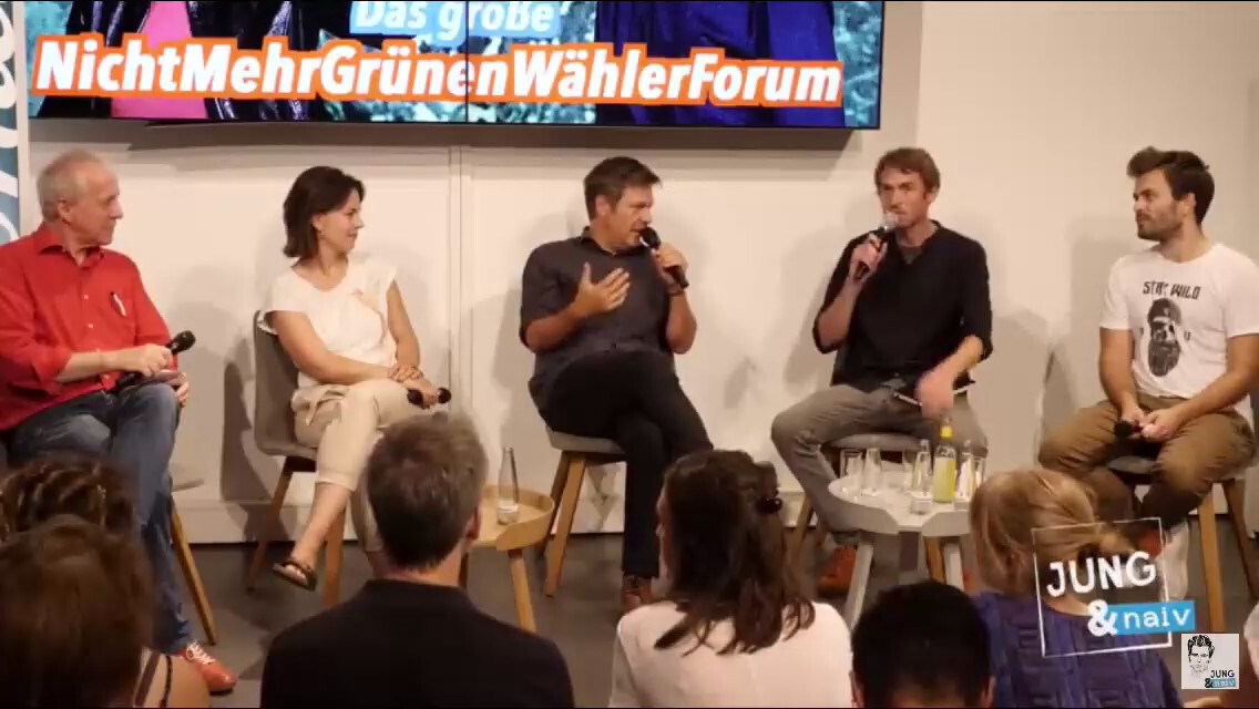 Alles Betrüger☝🏻 die können alle samt nichts 👎🏻zecken die sich am Volk durch saugen 🤬