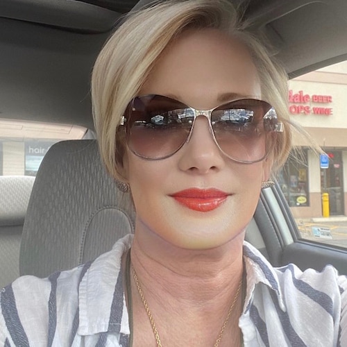 American Patriot & Proud of it! Love God, Family, & America! Call Me Chris, Chrissy,Mom,Gearma,Nurse, Friend…Never Call ...