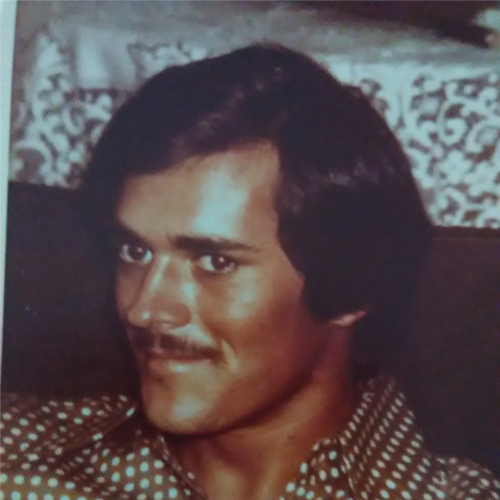 Jesus is Lord. ✝️   I'm just a member of the Worship Band.🎼