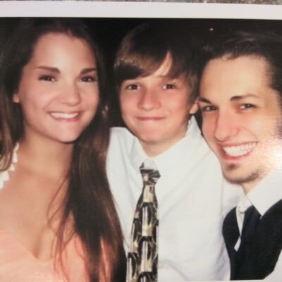 ProLife follower of Jesus - Husband of amazing wife and father of 3 - Family 1st - Love the outdoors - 2A Troops Vets Pa...